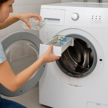 Schimmel in der Waschmaschine: So beseitigen Sie ihn mit natürlichen Tricks 🦠🧺