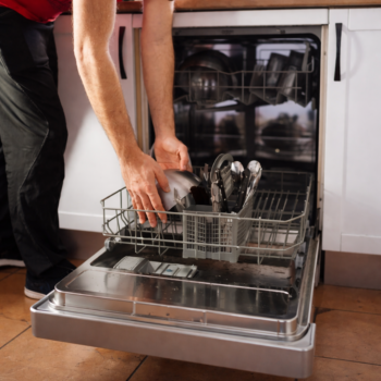 🧼 Spülmaschine effektiv reinigen: So glänzt sie wie neu! ✨